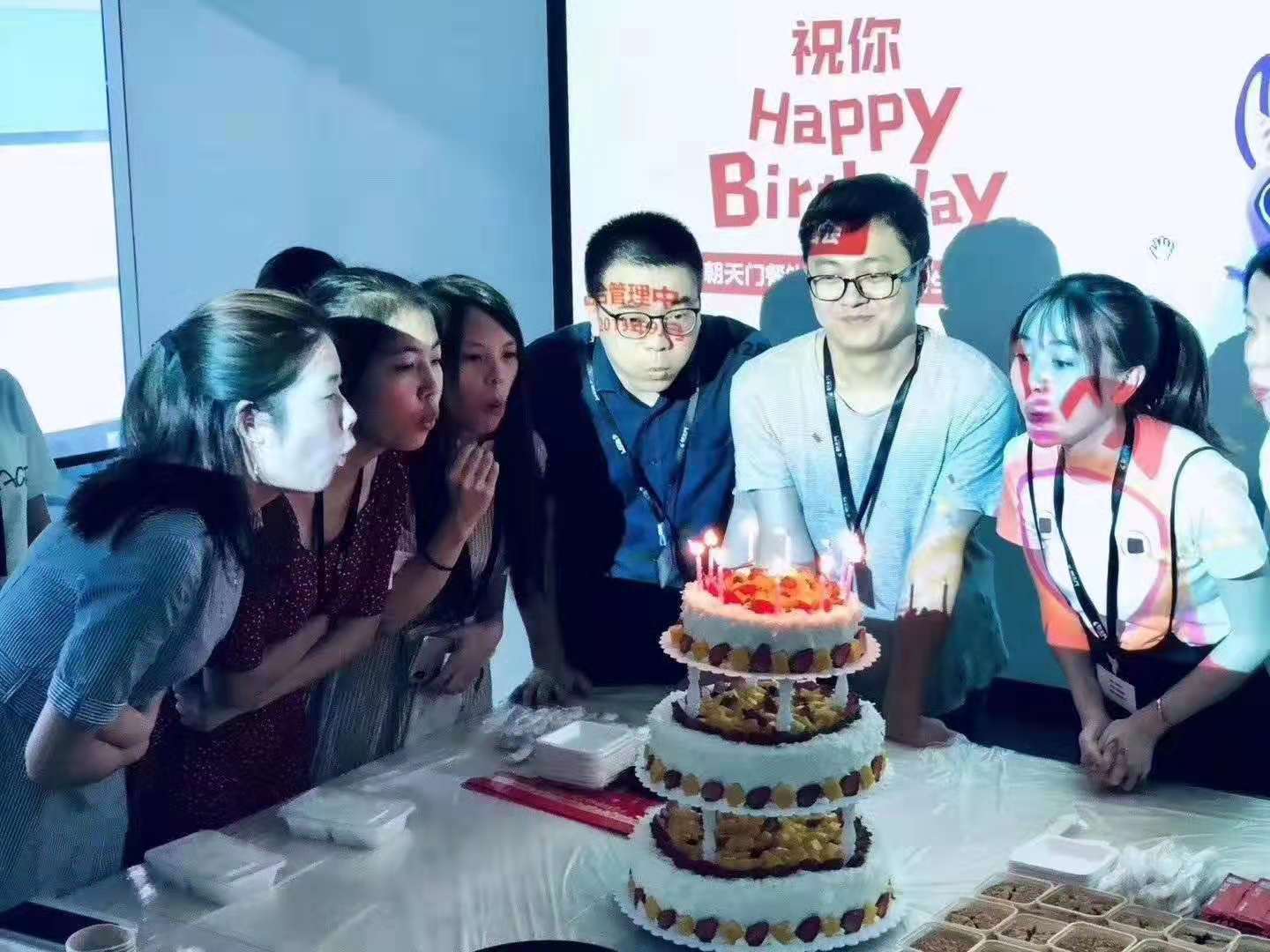 九月生日會(huì)遇上中秋宴，雙倍關(guān)懷雙倍幸福！
