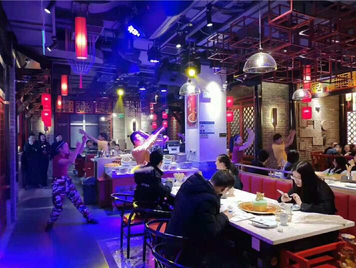 成都好吃的火鍋店推薦，這家確實(shí)霸道！