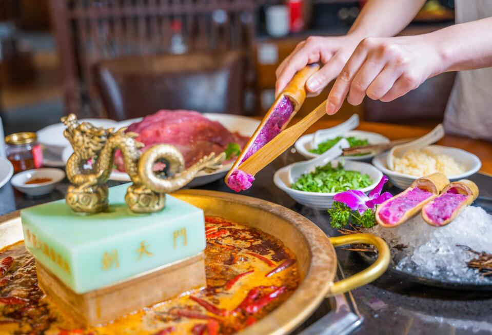 郴州開(kāi)火鍋加盟店如何降低開(kāi)店風(fēng)險(xiǎn)？