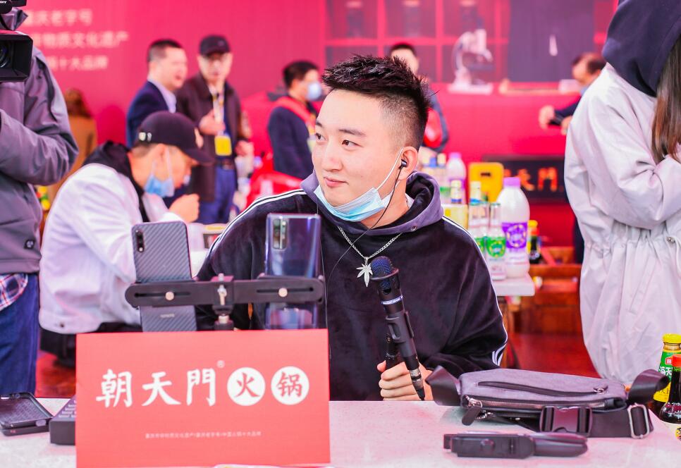 如何提高火鍋連鎖加盟店的營業(yè)額？