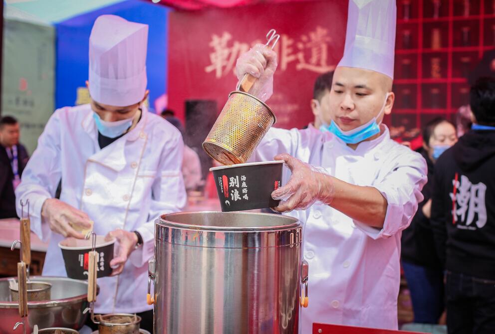 如何讓出色的服務(wù)為你的火鍋店加分？