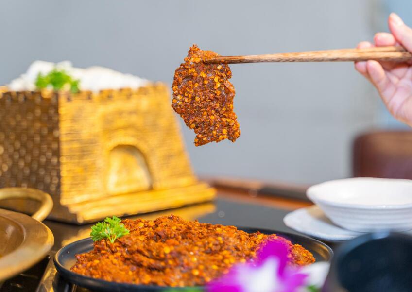 火鍋店這樣裝修，看起來(lái)雅致又大氣！