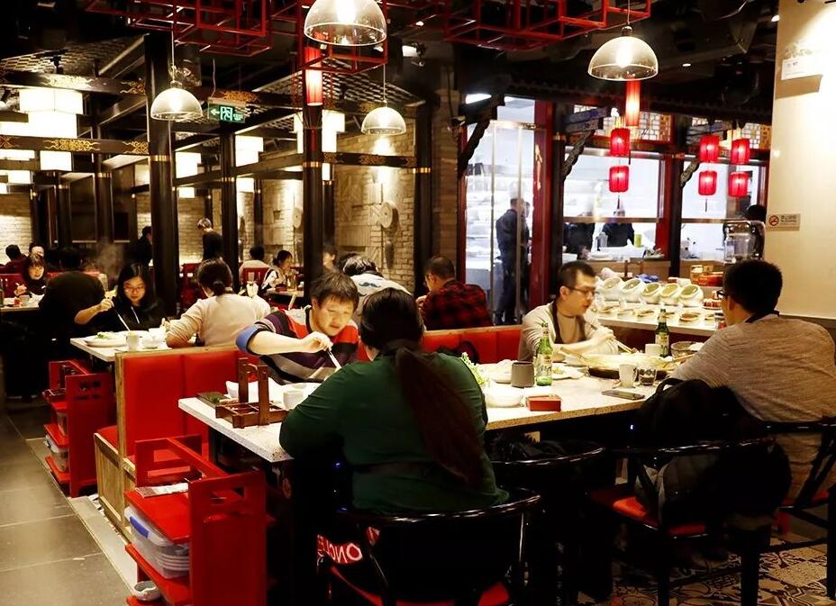 新開的重慶火鍋店沒人光顧？這樣擺盤人氣高漲！