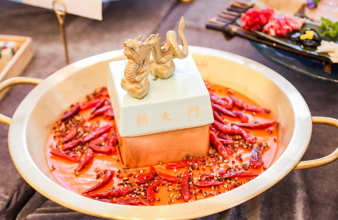 泊頭開火鍋加盟店，怎樣管理前廳和后廚？