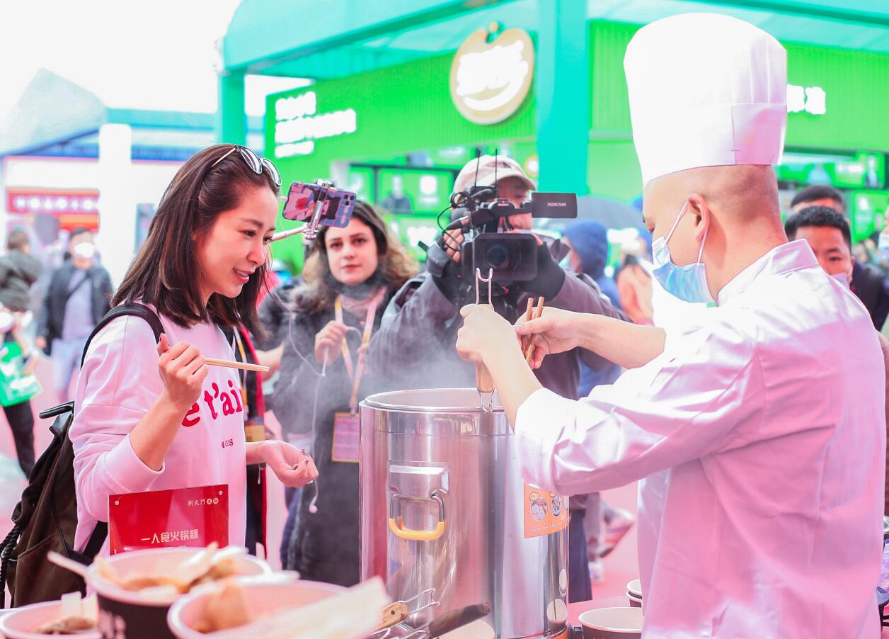 呂梁開火鍋加盟店，要考慮哪些市場因素？