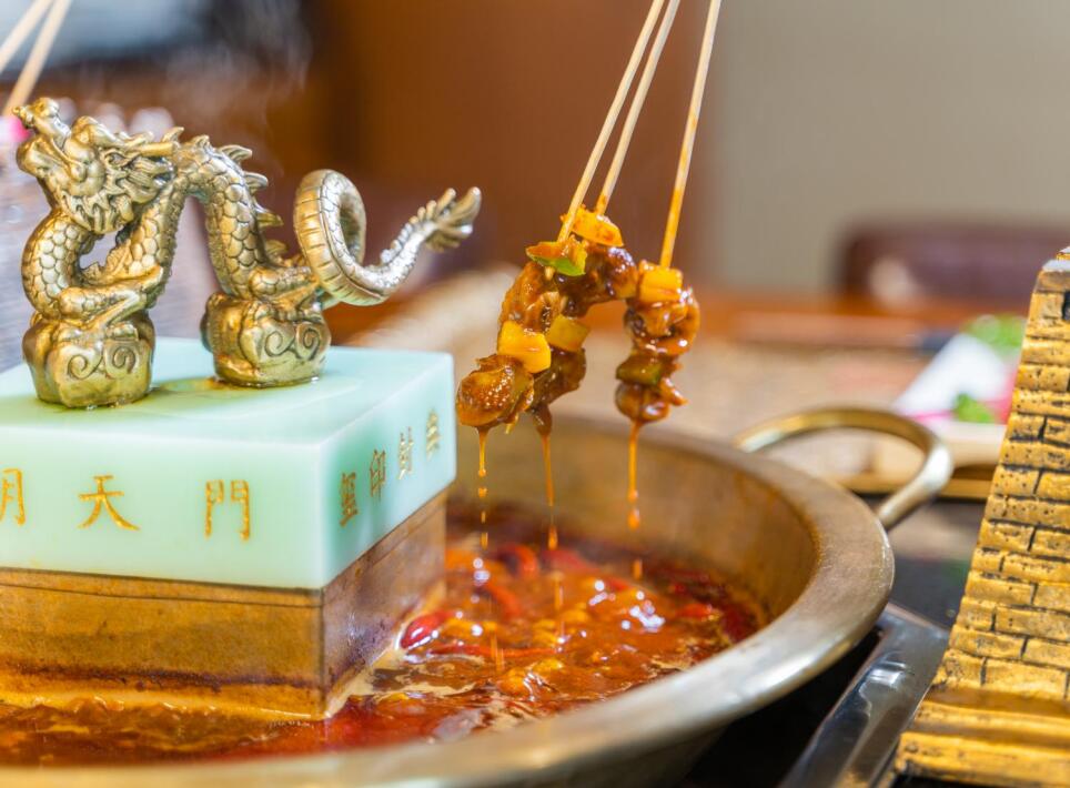 蓋州開火鍋加盟店的門檻高嗎？