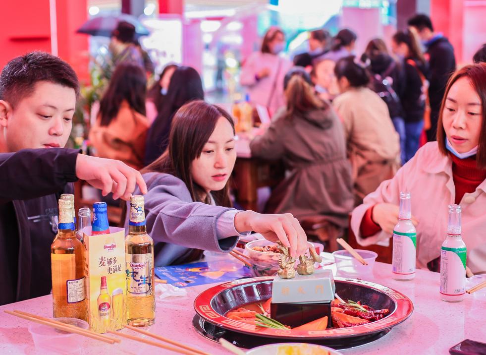 梧州開火鍋加盟店，3招翻臺率提高50％！