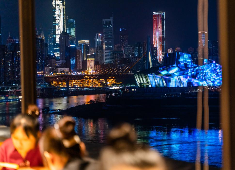 朝天門火鍋硬核防疫，多措并舉打造安心餐廳！