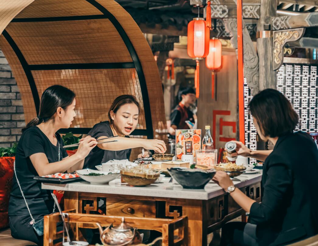 餐飲加盟店排行榜前十名比較火的品牌是哪些？