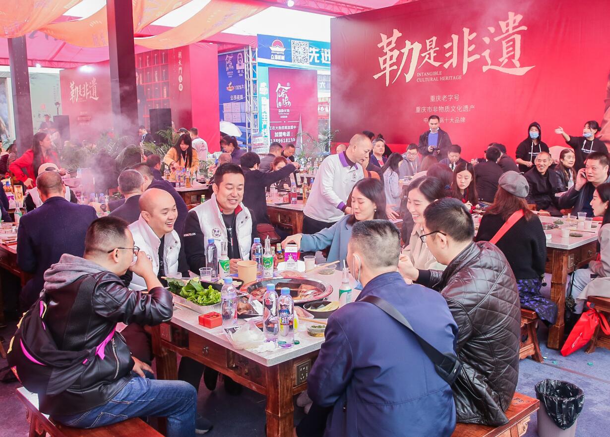 連鎖品牌火鍋加盟，必須從總部購買底料嗎？