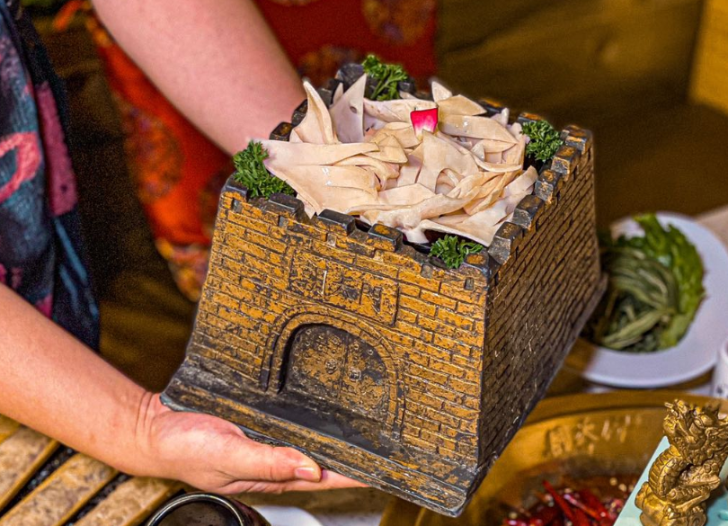 朝天門火鍋是重慶比較老的火鍋品牌嗎？