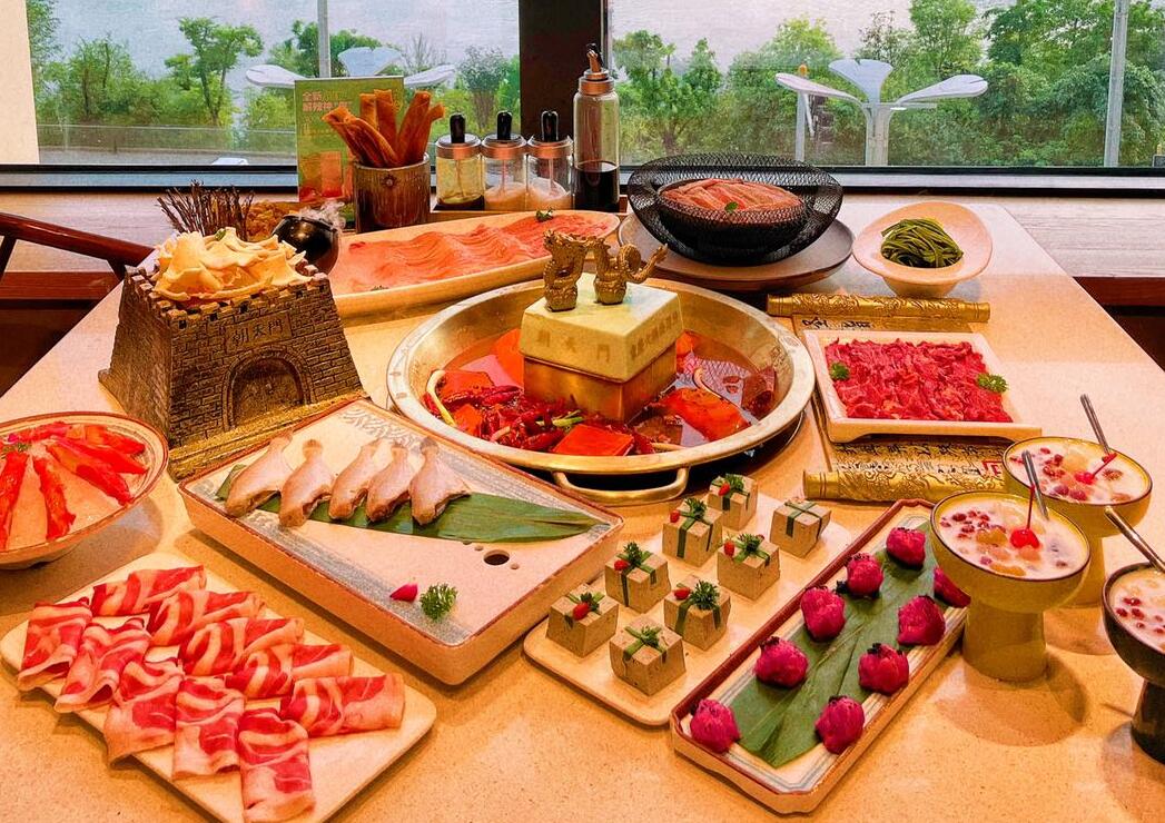 火鍋是重慶的特色，它靠什么火遍大江南北？