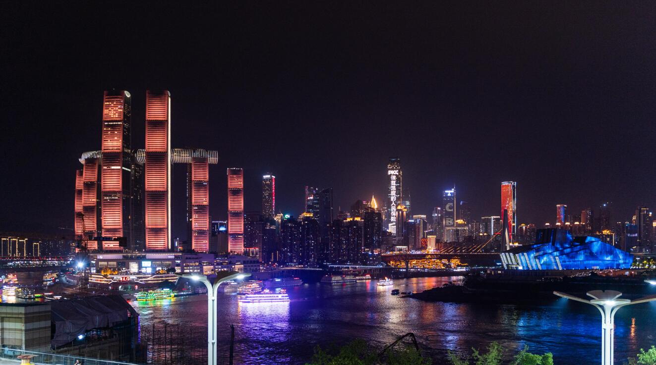 南山一棵樹旅游攻略，賞重慶渝中半島，看遍萬家燈火！