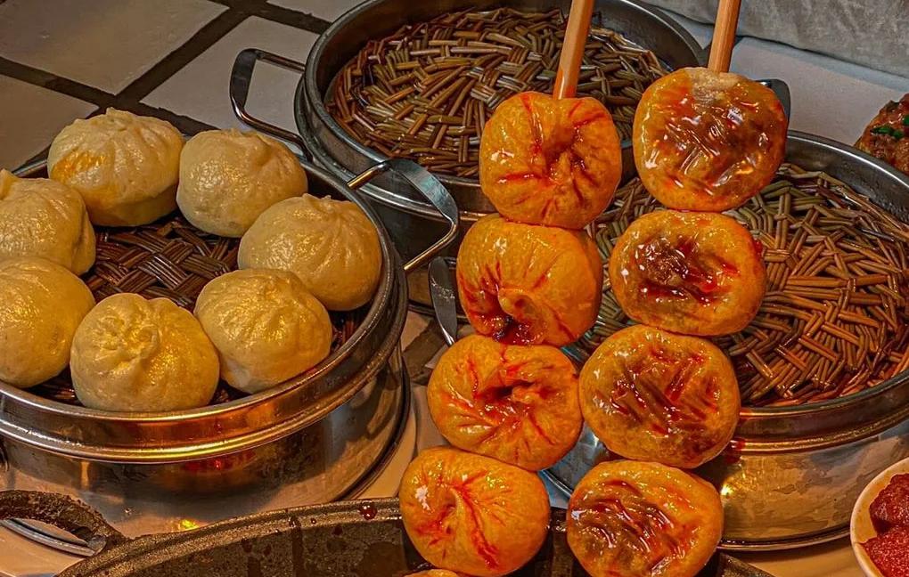 另類網(wǎng)紅吃法，火鍋包子的制作方法！