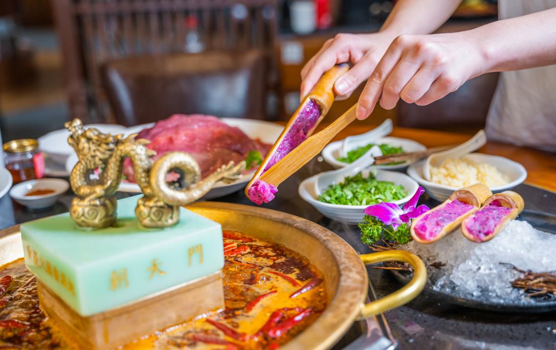 重慶火鍋，經(jīng)典菜品，加盟店必備！