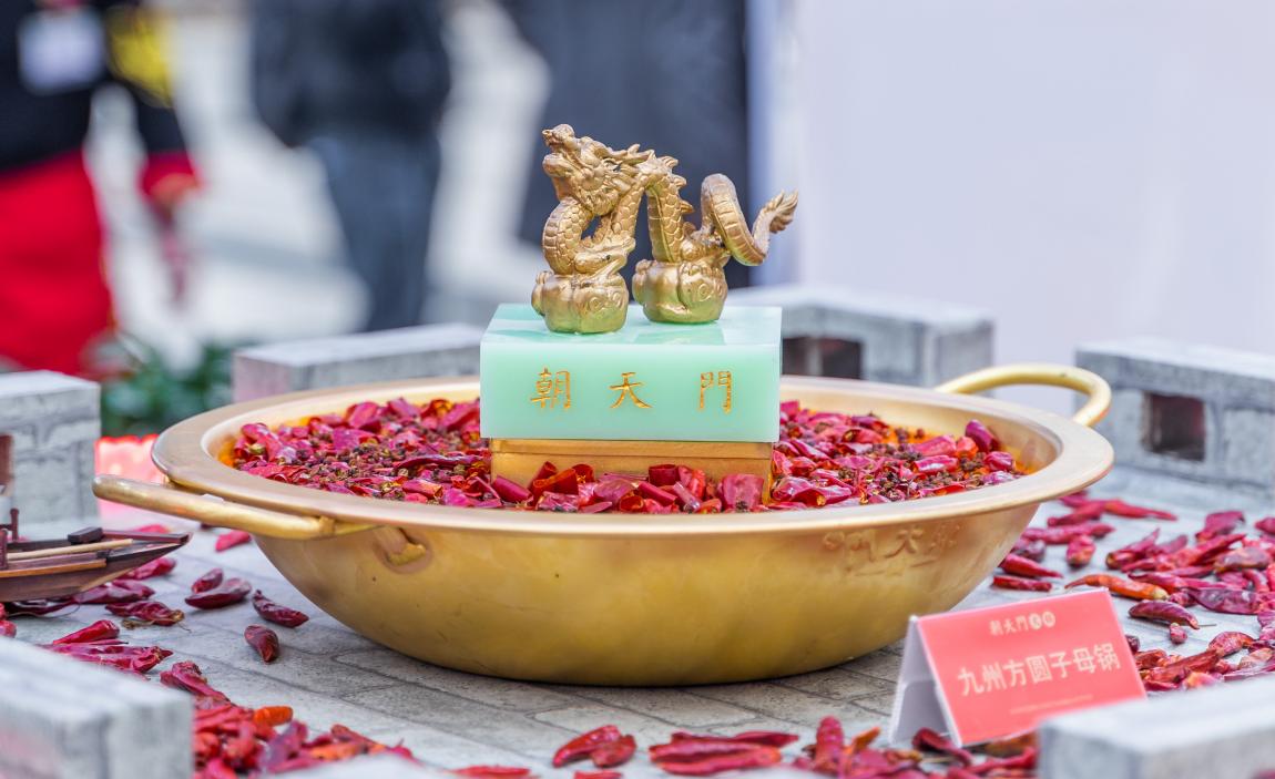 開一家火鍋店，加盟與自創(chuàng)，誰更適合？