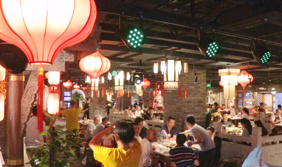 重慶火鍋加盟店，秋冬推薦菜品，生意全靠它！