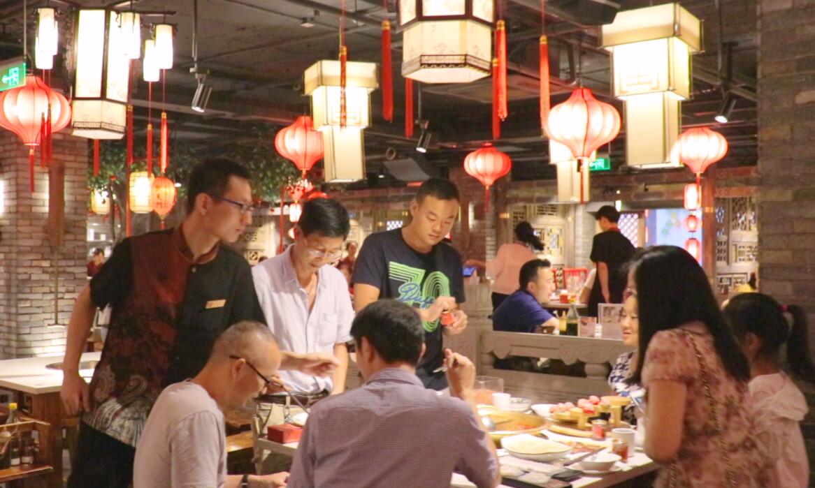 為什么社區(qū)咖啡館，在餐飲火鍋界快速崛起？