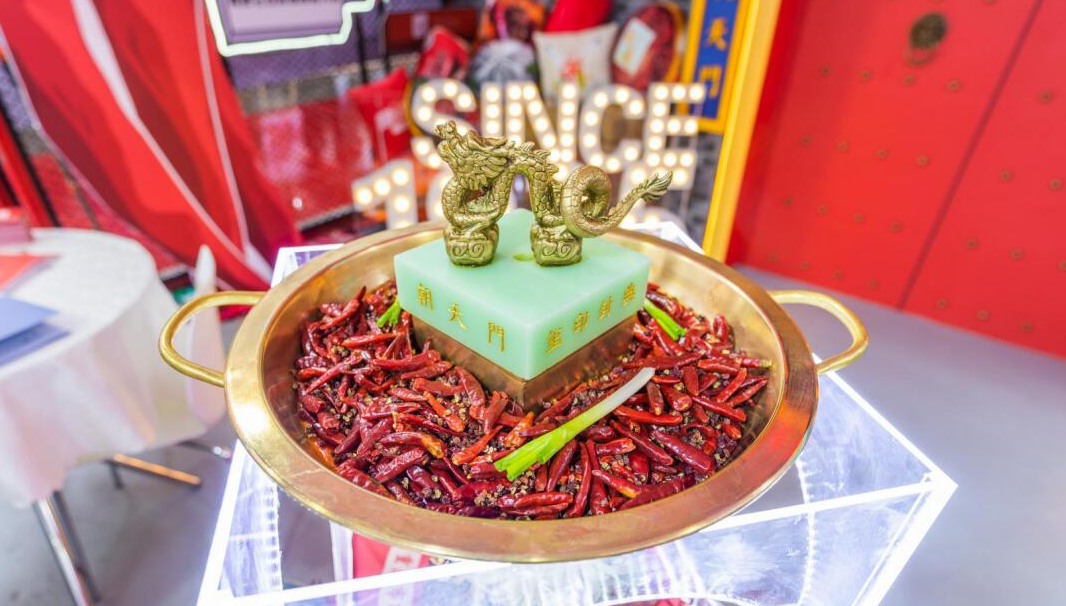 火鍋店鍋底創(chuàng)新浪潮來(lái)臨，一鍋湯撬動(dòng)火鍋百億市場(chǎng)！
